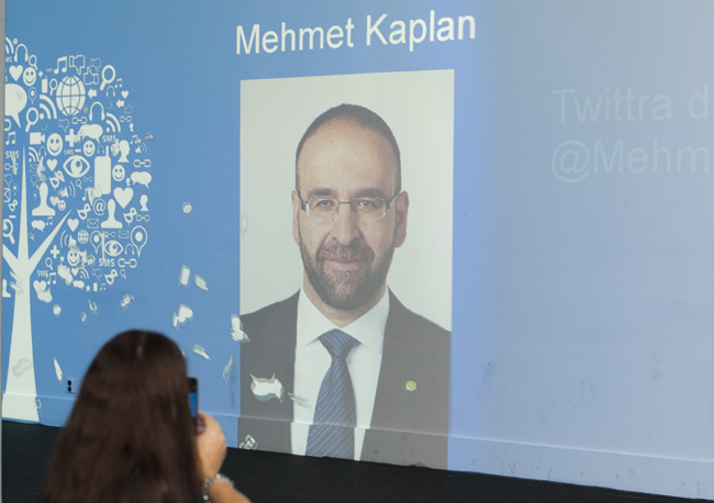 Kajsa Frisell och Mehmet Kaplan